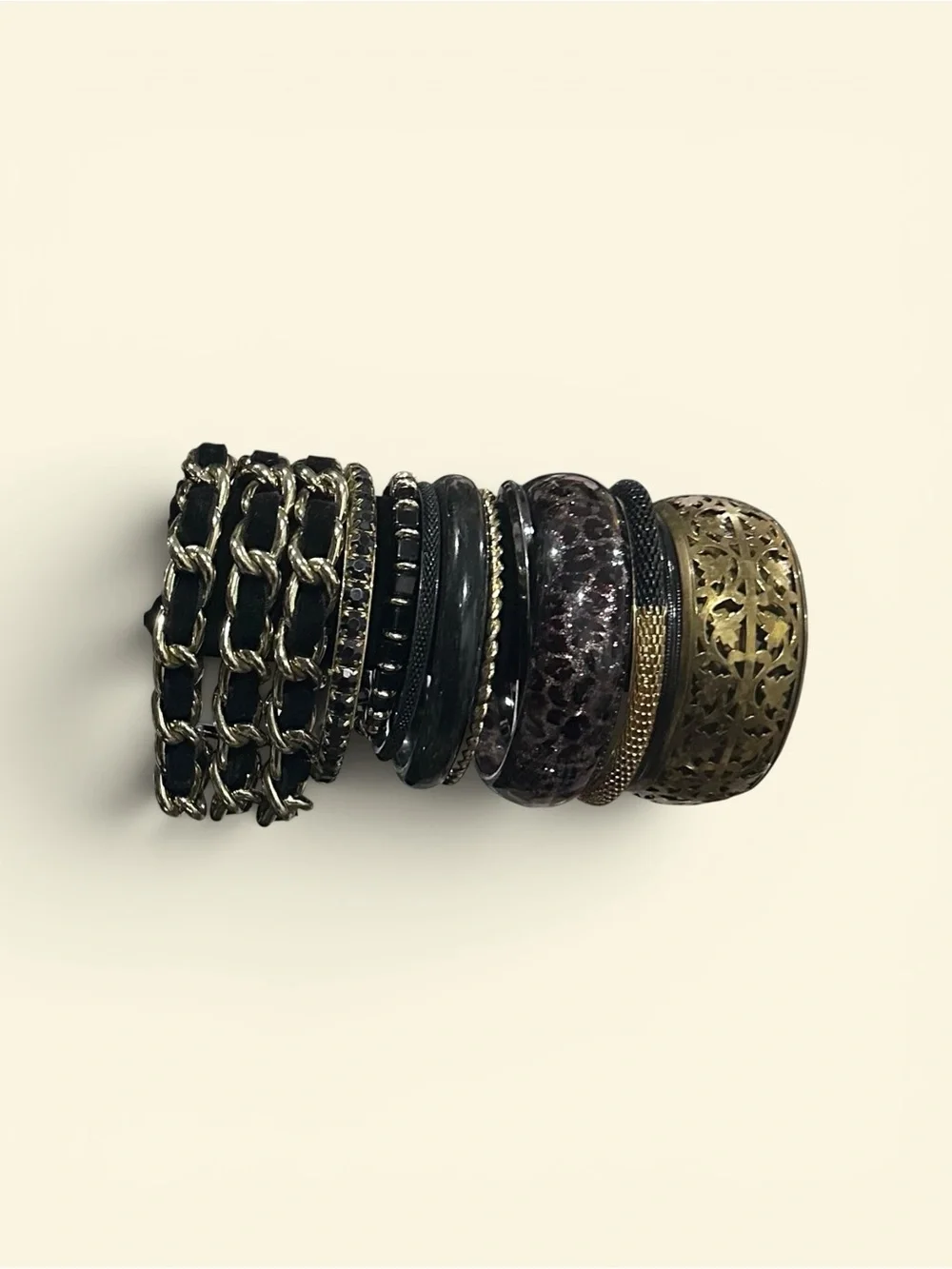 Signature Faith costs colorway